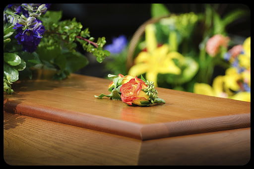 Funeral &#8211; Coffin / Don LaVange CC &#8211; fr