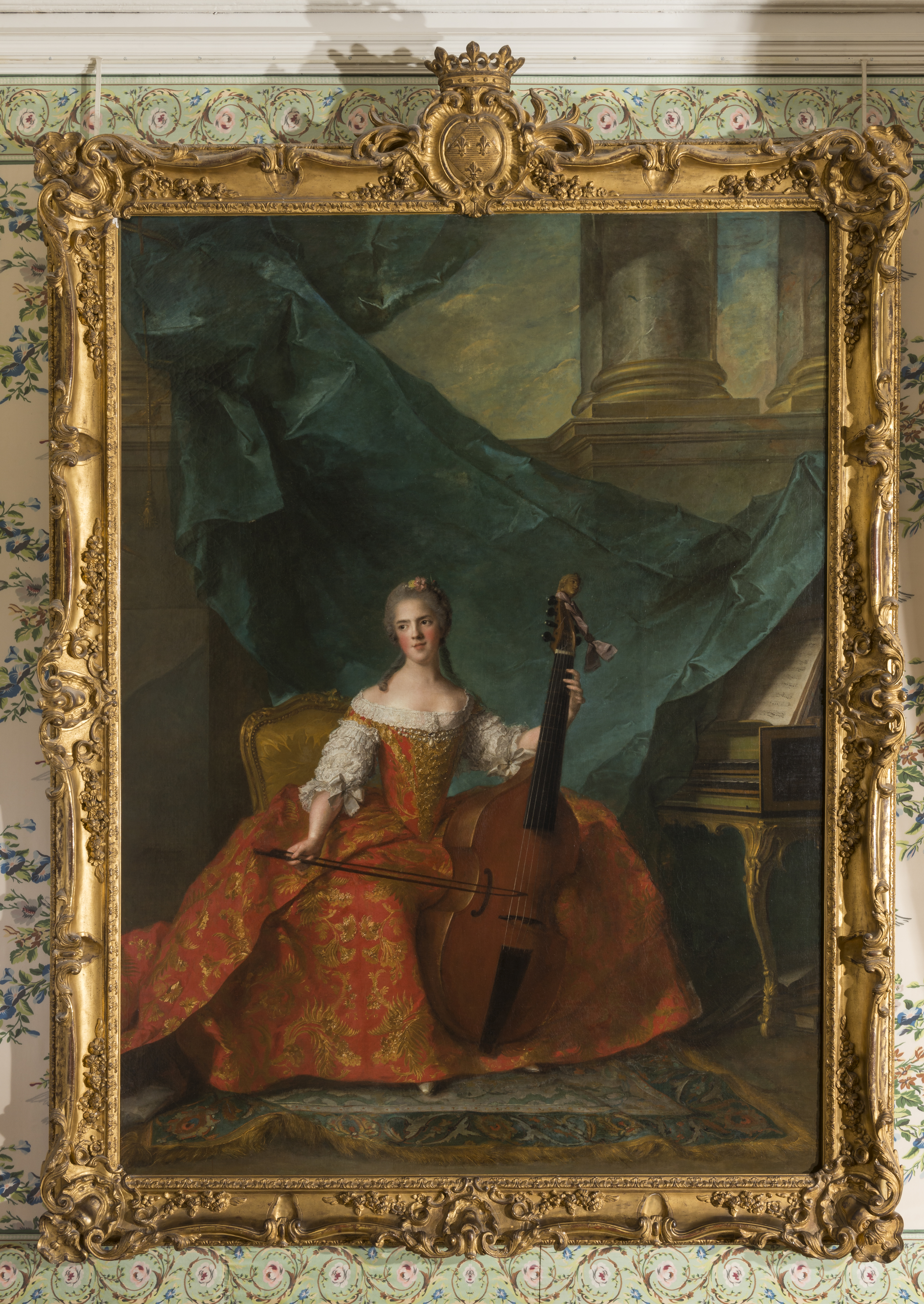 madame_henriette_de_france_1727-1752_jouant_de_la_basse_de_viole