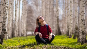 web3-woman-girl-chillout-forest-nature-pexels-cc0