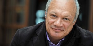 Conversion fulgurante : Éric-Emmanuel Schmitt, &#8220;incendié&#8221; par la foi