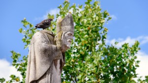 statue saint denis montmartre