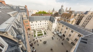 Cour d'honneur de l'Institut catholique de Paris