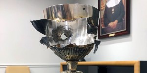 Le calice qui a survécu aux balles de Daech