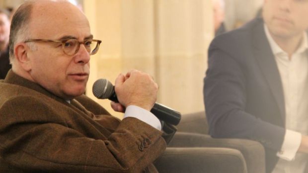 cazeneuve_aleteia.jpg