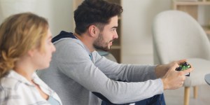 Jeux vidéo au sein du couple, un tue-l’amour ?