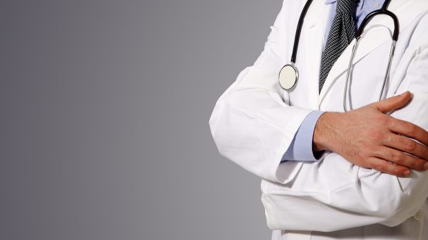 DOCTEUR-e1602430154979.jpg