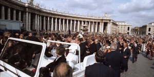 L’attentat contre Jean Paul II a-t-il été ourdi par les services secrets communistes ?