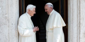 Comment le pape François décrit sa relation avec Benoît XVI