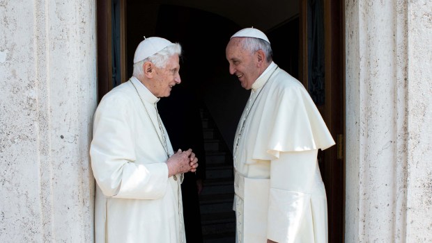 BENOIT XVI PAPE FRANCOIS AFP