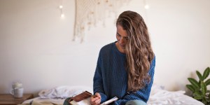 Pourquoi ne pas tenir un journal spirituel pendant l&rsquo;Avent ?
