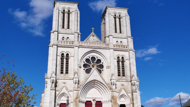 Basilique de Neuvizy.