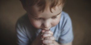 [VIDÉO] Que signifie être saint ?