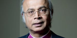 Admirateur de Benoît XVI, un évêque anglican devient catholique