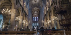 Notre-Dame de Paris : le concours pour des vitraux contemporains ne fait pas l&rsquo;unanimité