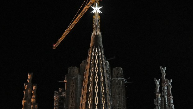 WEB2-sagrada familia-AFP-000_9UA4YJ.jpg