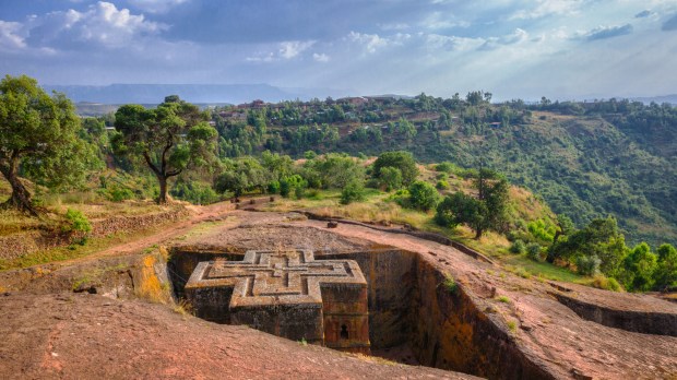 WEB2-ETHIOPIA-LALIBELA-shutterstock_430047499.jpg