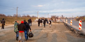 Cinq façons très simples d&rsquo;aider les réfugiés ukrainiens