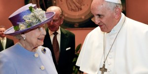Jubilé de platine d’Elisabeth II : François l’assure de ses prières