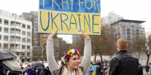 &#8220;Pardonnez-nous pour ce que fait la Russie aujourd&#8217;hui !&#8221;, lancent des intellectuels russes