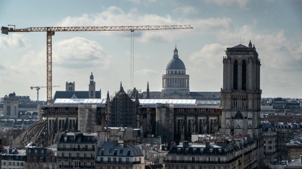 NOTRE-DAME-DE-PARIS