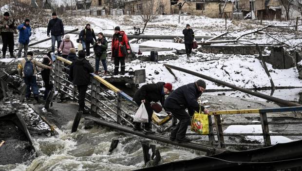 WEB2-CIVILIANS-UKRAINE-REFUGEES-AFP-000_32489BH.jpg