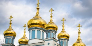 Pourquoi les coupoles des églises orthodoxes sont-elles en forme de bulbe ?