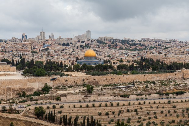 JERUSALEM-OLD-CITY-shutterstock_1235650846.jpg