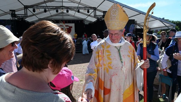 12-juin-Monseigneur-Ulrich-adieu-diocese-LIlle.jpeg