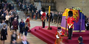 Elisabeth II et le peuple britannique, la grandeur de la compassion