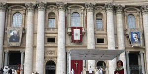 « L&rsquo;exclusion des migrants est criminelle », déclare le Pape