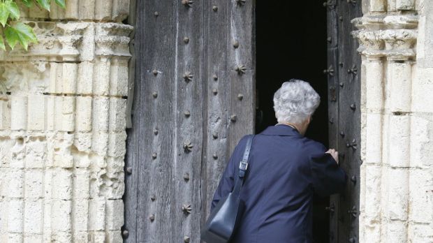 entrée, église, porte, messe, retard