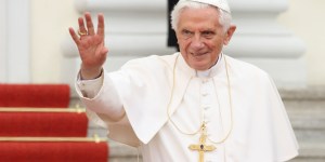 Prière pour demander l&rsquo;intercession de Benoît XVI
