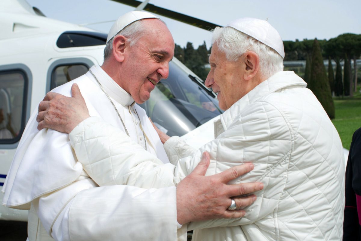 François et Benoît XVI, photos historiques des « deux papes »