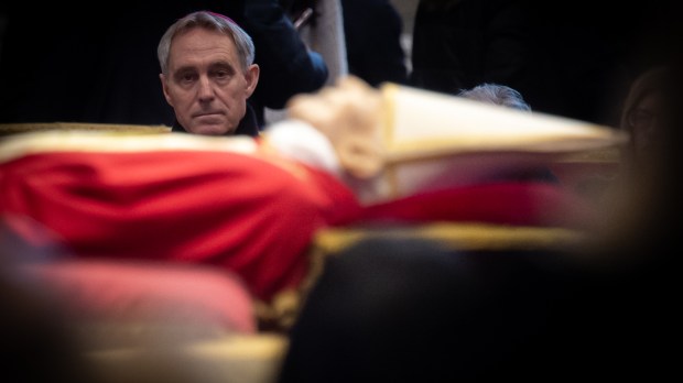 Archbishop Georg Ganswein pays his respect to Pope Emeritus Benedict XVI