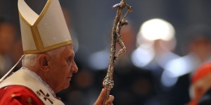 Benoît XVI, témoin face à l’histoire