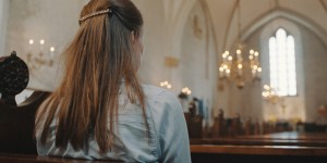Les cinq choses que l&rsquo;Église demande aux catholiques