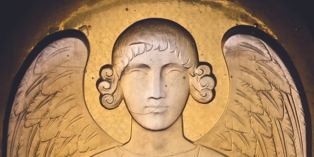 [EN IMAGES] Les anges en verre de Reims, surprenants chefs-d’œuvre de Lalique
