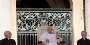 Les laïcs, partenaires privilégiés de la mission, rappelle le Pape