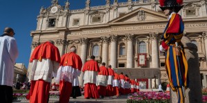 Les « visites de chaleur » aux nouveaux cardinaux sous les ors du Vatican
