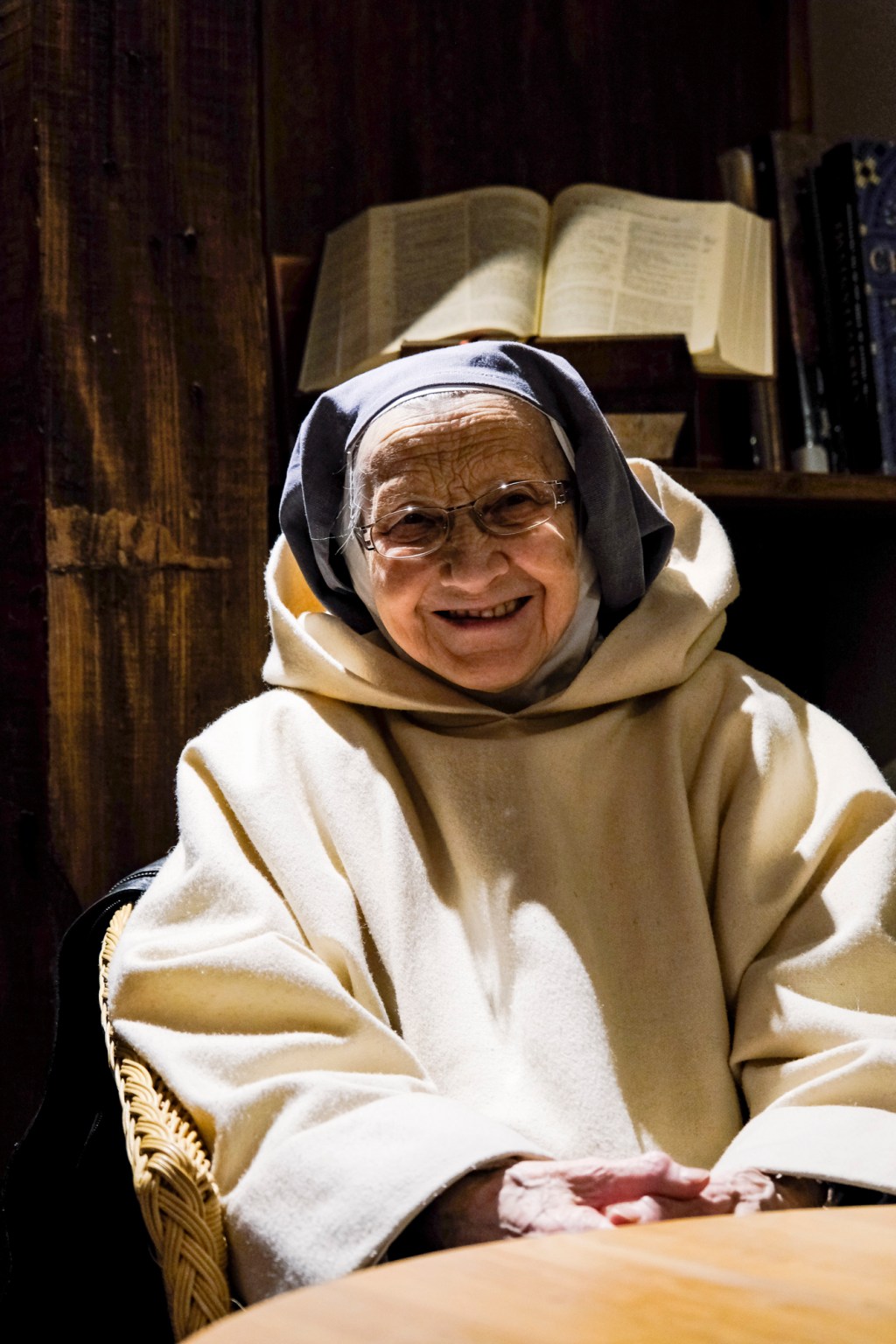 religieuse, monastère, paris, famille de bethléem, vocation, soeur