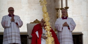 La drôle de messe du pape François