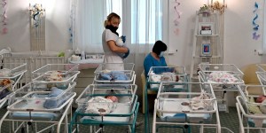 Gestation par autrui : la convergence des luttes, enfin ! 