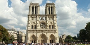 Faire payer l&#8217;entrée à Notre-Dame ? La proposition divise