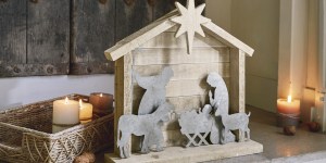 Tons doux, style baroque, en bois… Cette année, les crèches sont chaleureuses !