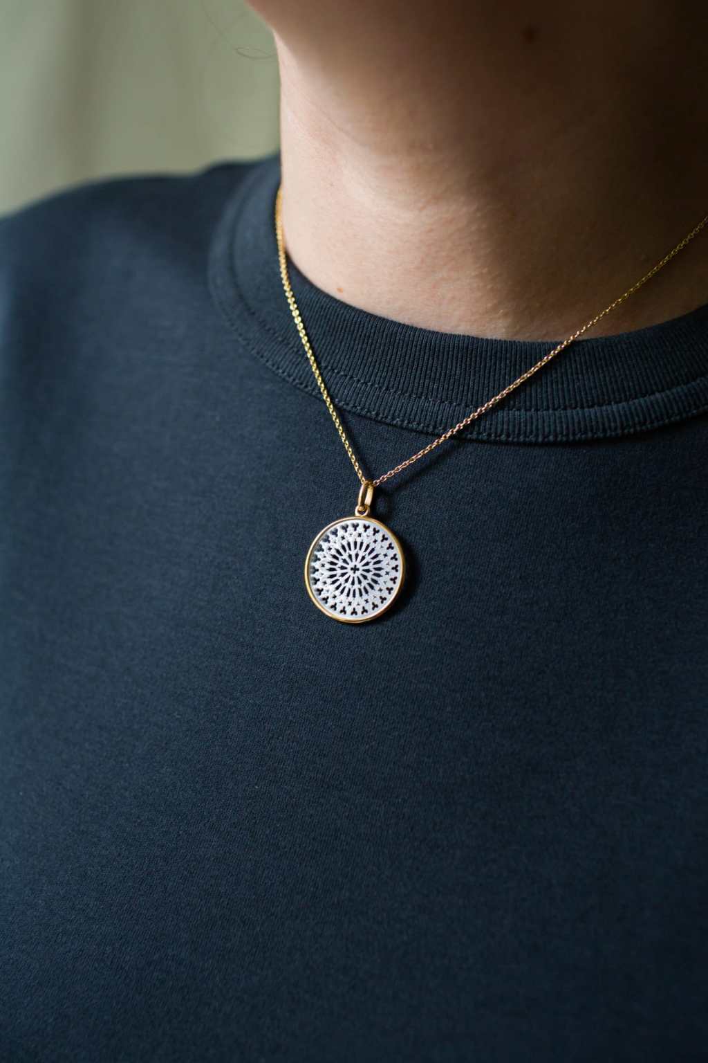 MEDAILLE-MAYAUD-VERTICAL